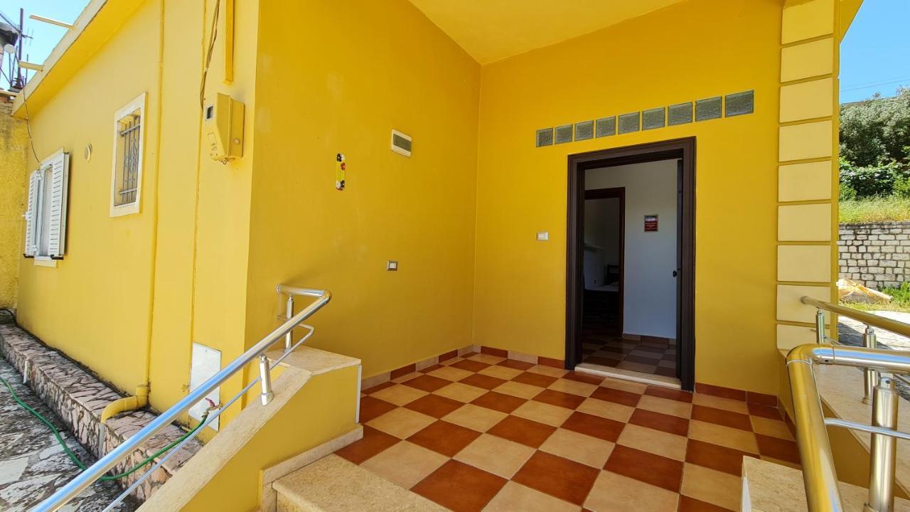 Village Home Next To The Sea Sarandë Exterior foto